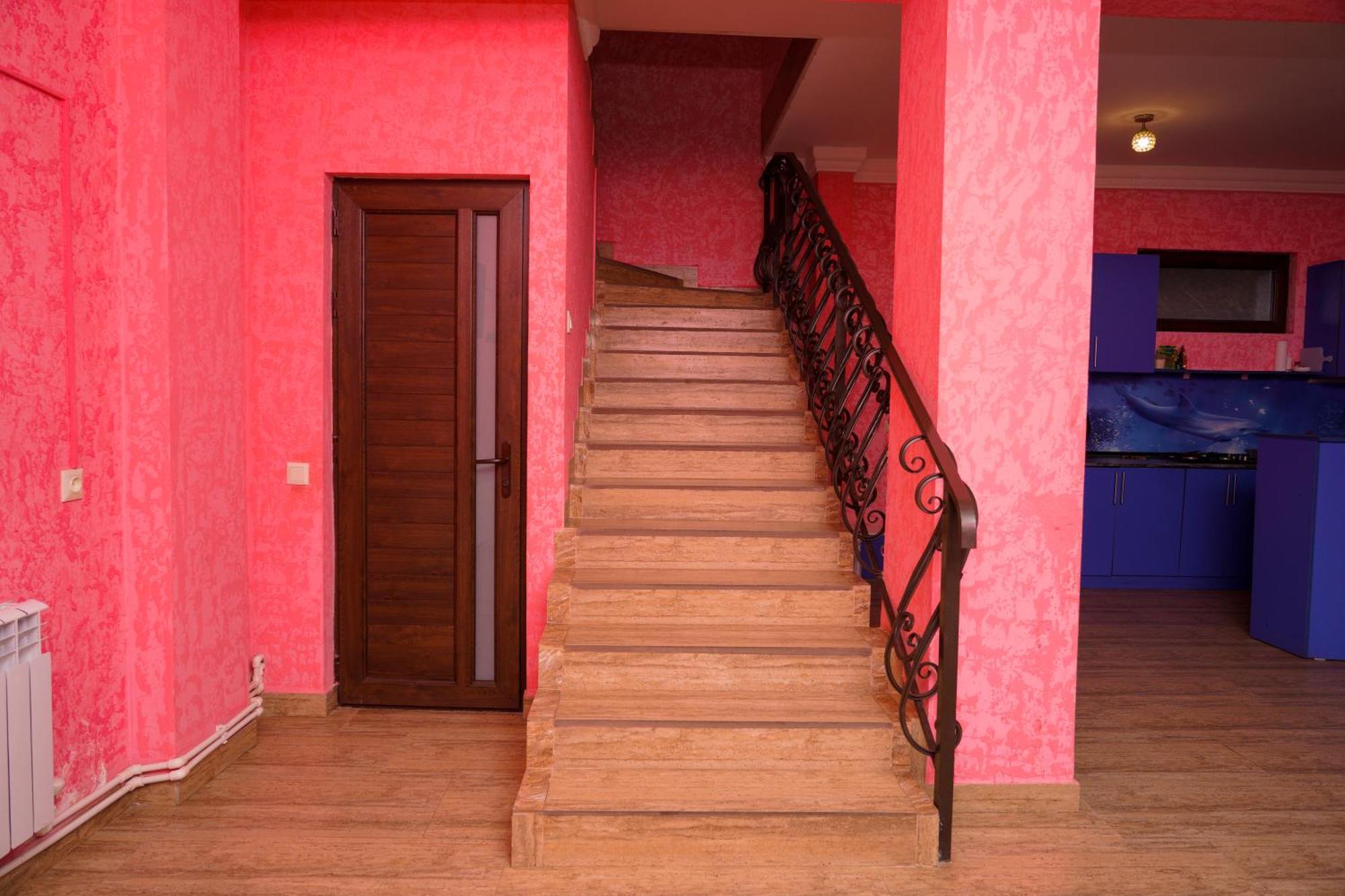 Royal Rest Townhouse Villa Dilijan Eksteriør billede